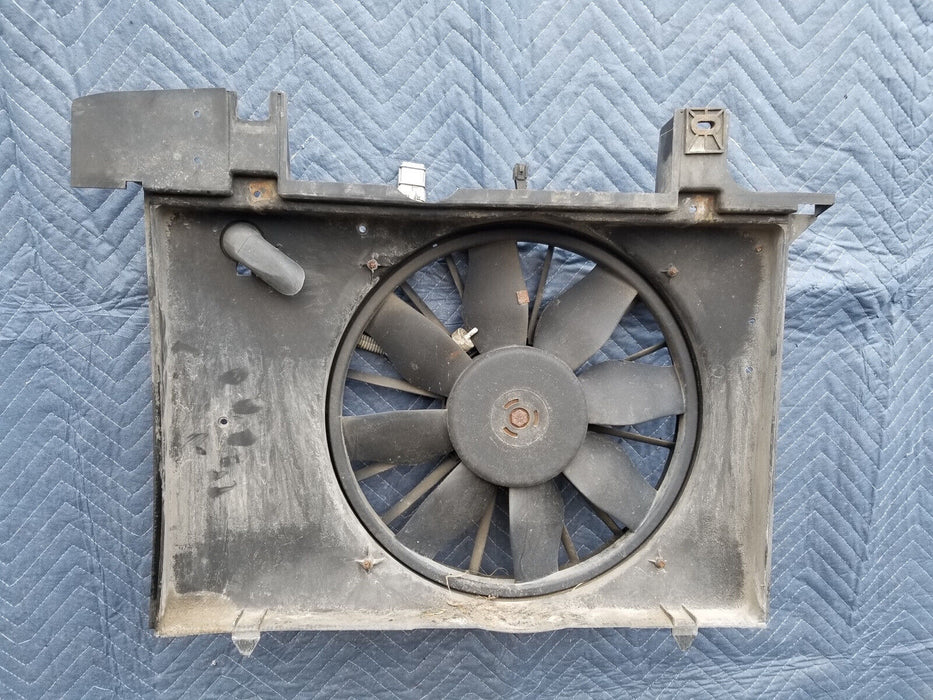 1992-1997 Volvo 850 Engine Cooling Fan & Shroud Non Turbo OEM #2763E