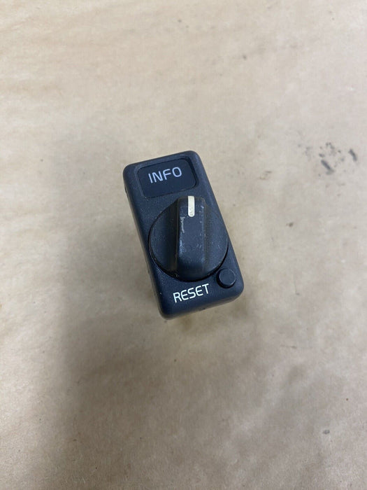 1998-2000 Volvo V70 1998-2004 Info Reset Control Switch Dash 9162959 #2063EJ