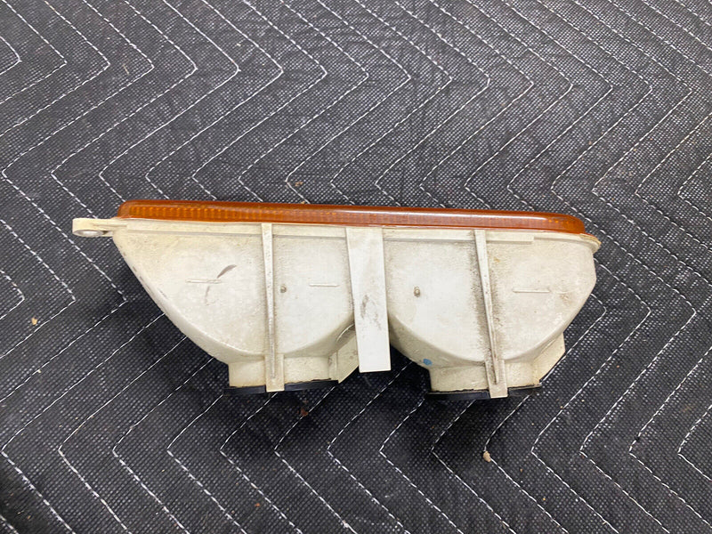 1997-2001 Jeep Cherokee Left Front Driver Side Turn Signal Lamp 55055143 #2989E