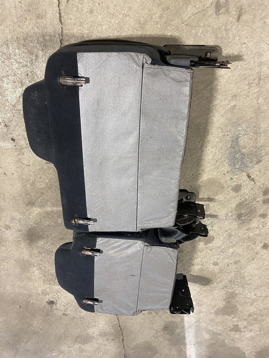 2001-2004 Dodge Dakota Crew Cab Dark Gray Cloth Rear Seat Set OEM 60/40 #2471E