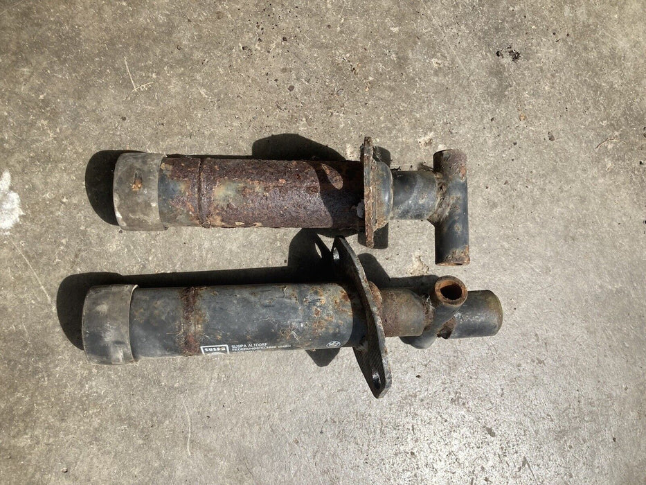 88-92 BMW 325ix 325e 318i 325i Left Right Pair Of Front Bumper Shocks #38M