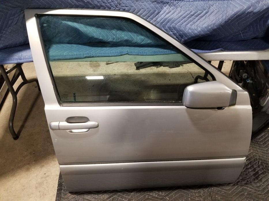 1998- 2000 Volvo V70 V70R Wagon Passenger Front Door Silver Sand Metallic #363AN