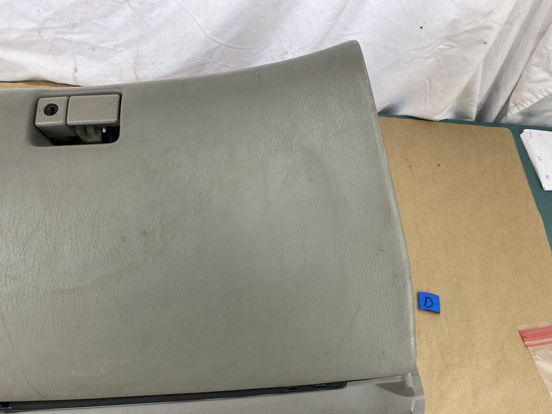 1997-2001 Lexus ES300 Glove Box Storage Dashboard Assembly w/Latch OEM #2349E