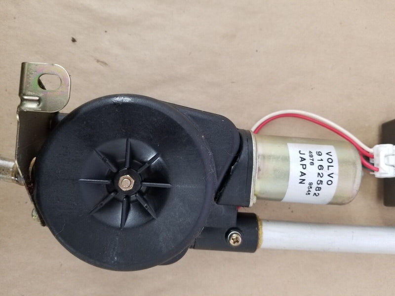 1992-1997 Volvo 850 850R Sedan Power Antenna Assembly Radio 9162582 OEM #2801E