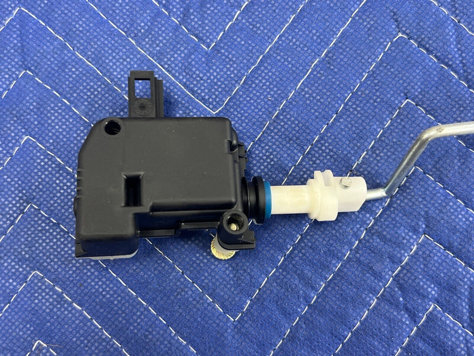 2006-2010 VW Jetta 2.5L Fuel Gas Door Lock Release Actuator 1K5959782 OEM #79MC