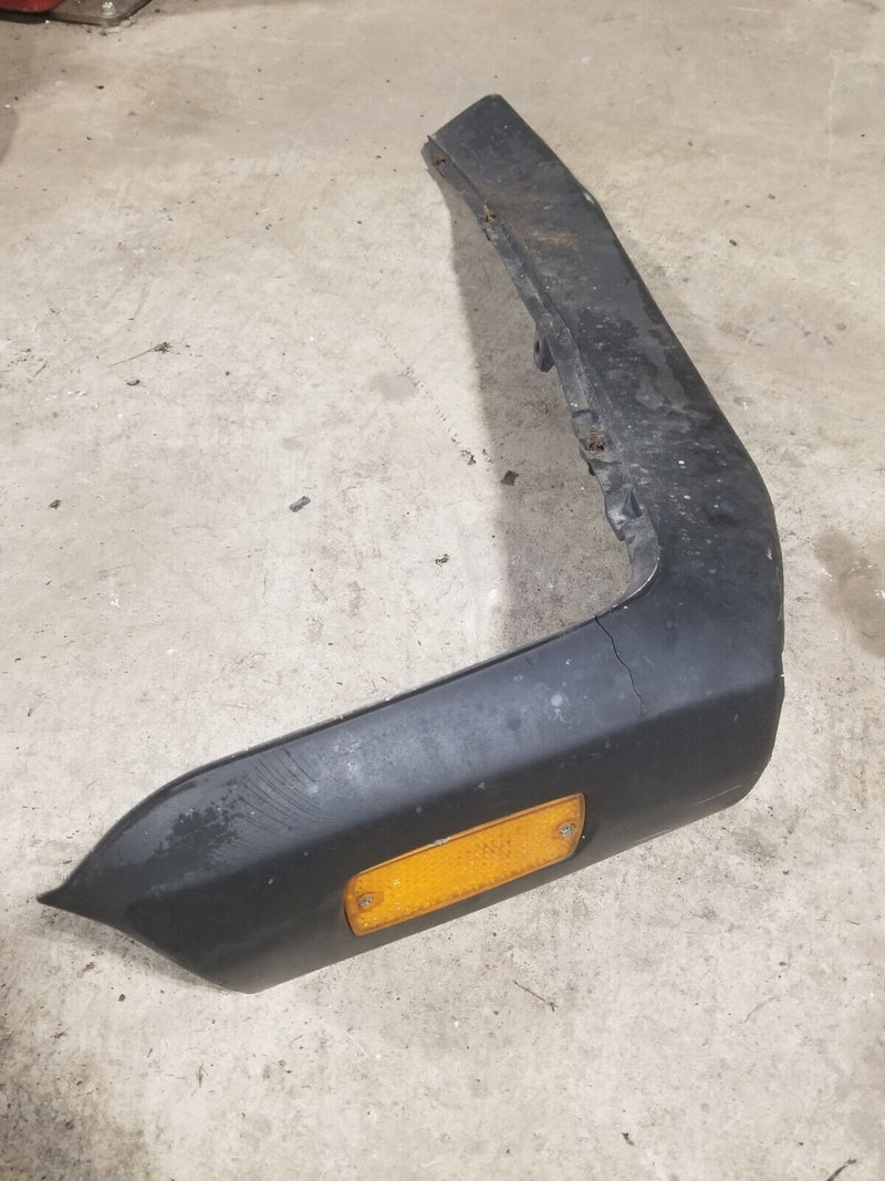 1984-93 BMW E30 318i 325i FRONT RH RIGHT BUMPER CORNERS MARKER TRIM OEM #CN588
