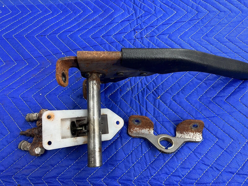 1998-2002 Isuzu Trooper Emergency E Parking Brake Handle Lever Assembly OE#939EM