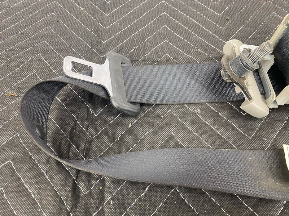 2009-2010 Pontiac Vibe Driver Left Rear Seat Belt Retractor TI-F072 #3082E