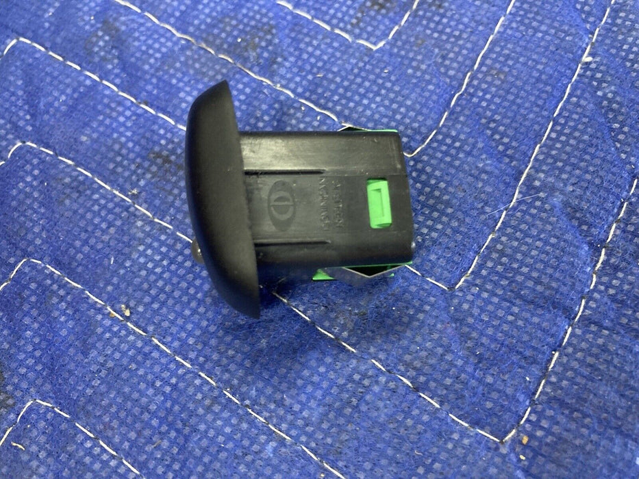 2004-2007 Volvo S60R V70R S60 Alarm Indicator Light Blinker OEM #2823M