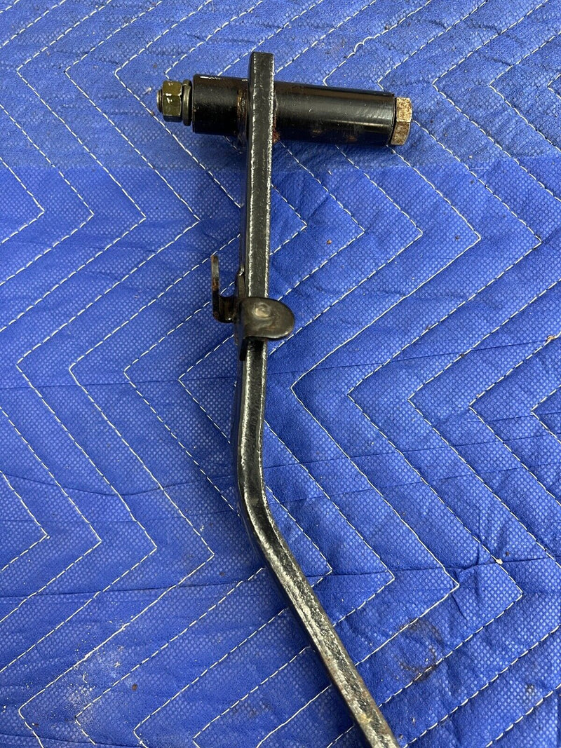 1998-2002 Isuzu Trooper Brake Pedal Assembly OEM #948EM