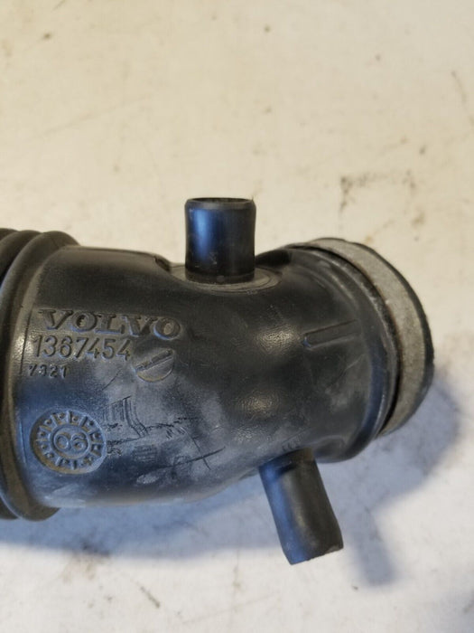 1986 - 1993 Volvo 240 242 244 245 MAF & Tube Assembly OEM #12AN