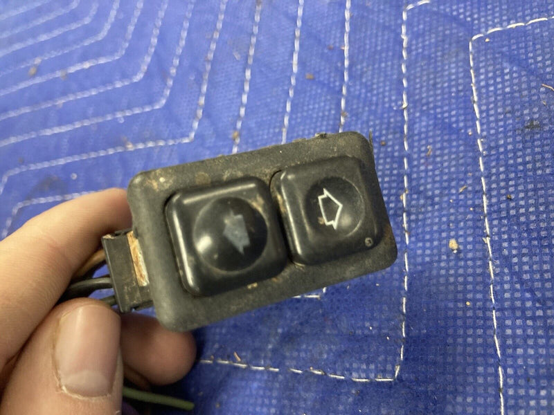 1984-1991 BMW 318i 325i E30 Window Switch Button 1381204 OEM #2541M