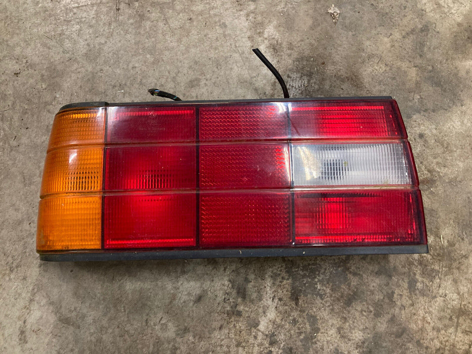 88-91 BMW E30 325ix Left Tail Light Break Reverse Lamp 6321385381 #37M