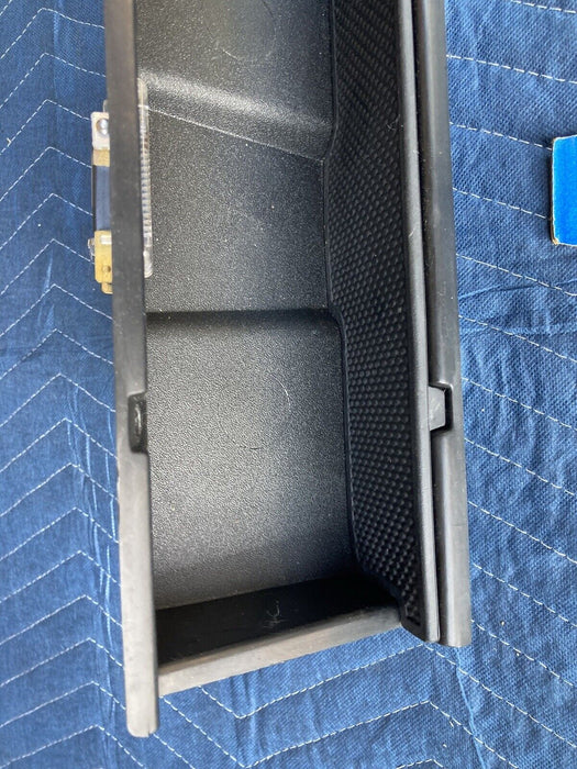 1998-2005 Land Rover Freelander Glovebox Insert Box Tray Rubber Mat OEM #2450M