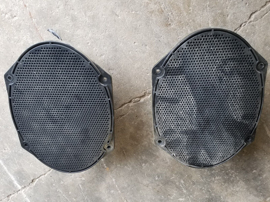 1992-2007 Ford E150 E250 E350 VAN SPEAKER PAIR ORIGINAL FORD  #896CN