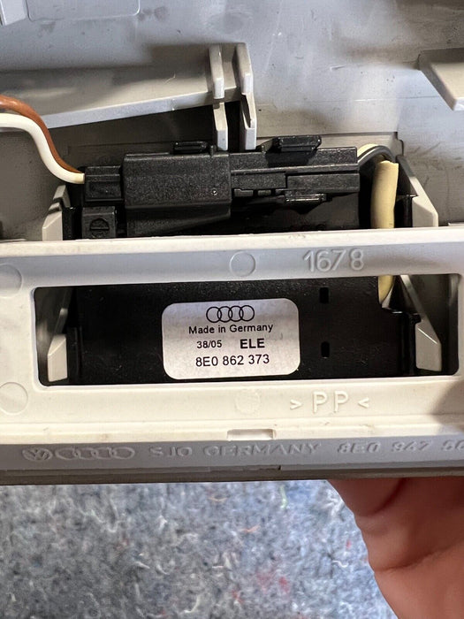 02-12 Audi A4 B6 Sedan Tan Center Dome Light Assembly Sun Roof Switch OEM #183EM