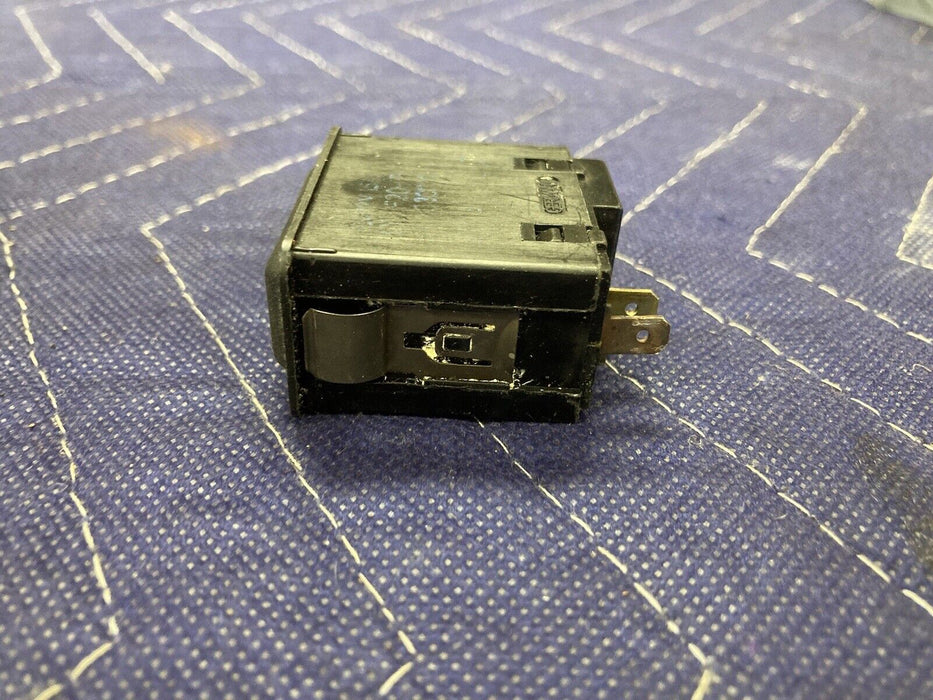 1984-1991 BMW 318i 325i E30 Circuit Breaker Switch Button OEM #2545M