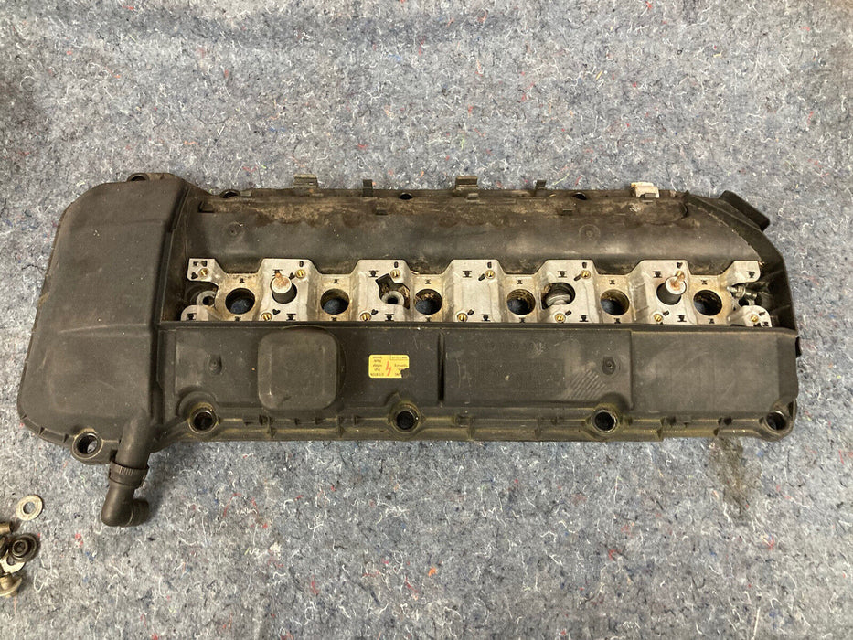 1997-2003 BMW E39 525i 528i 530i Valve Cover W/Hardware Head 1432928 OEM #544M