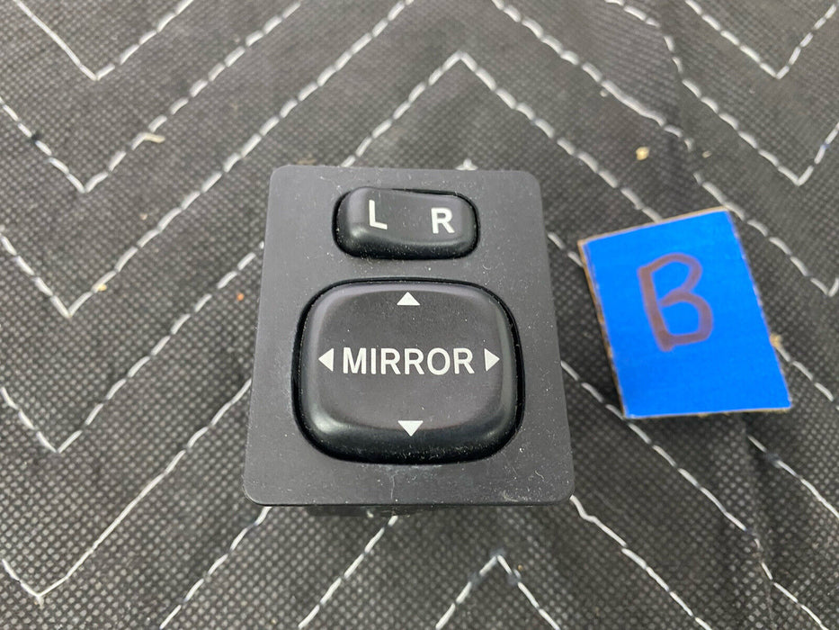 2009-2010 Pontiac Vibe L & R Power Mirror Switch Door Side View OEM #3123E