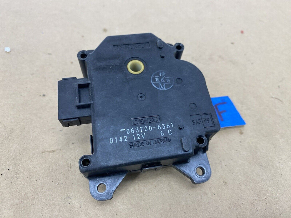 1997-2001 Lexus ES300 AC Heater Damper Actuator Control Motor 063700-6361 #2408E