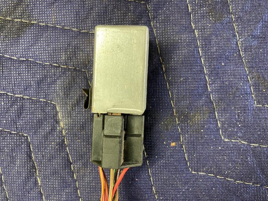 1984-1991 BMW 318i 325i E30 ABS Relay Unit 1154894 With Plug OEM #2594M