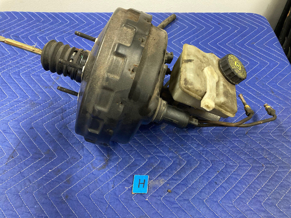 2004-2007 Volvo S60R V70R S60 Brake Booster Master Cylinder Assembly OEM #2908M