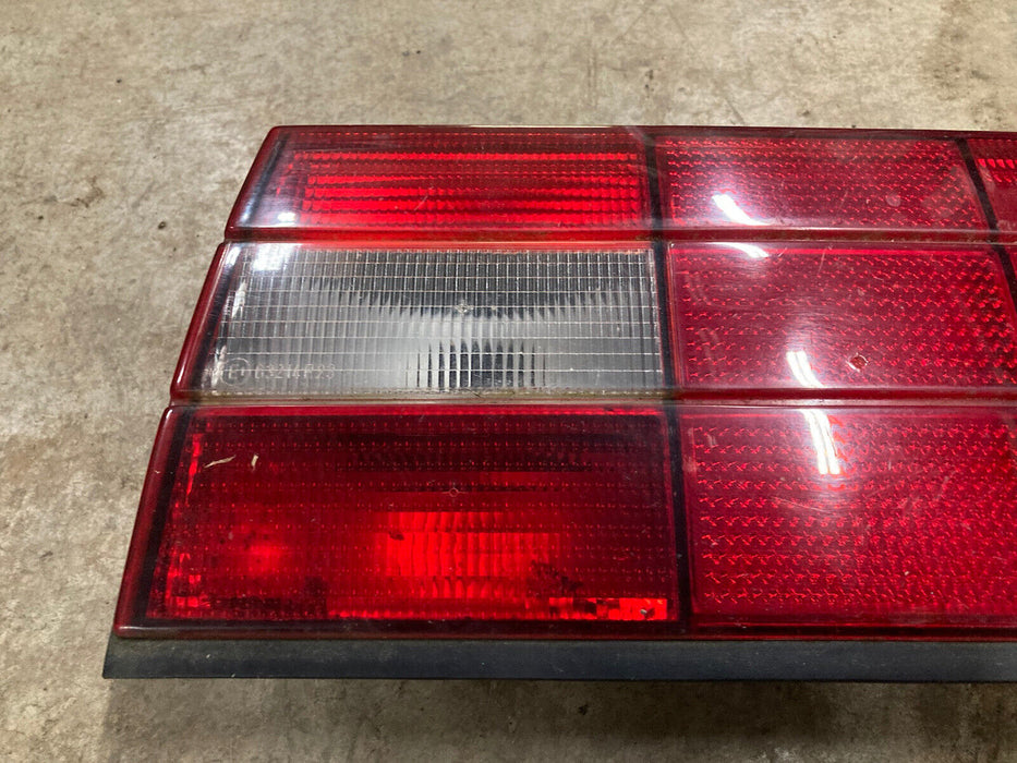 88-91 BMW E30 325ix Right Tail Light Break Reverse Lamp 63211385382 #36M