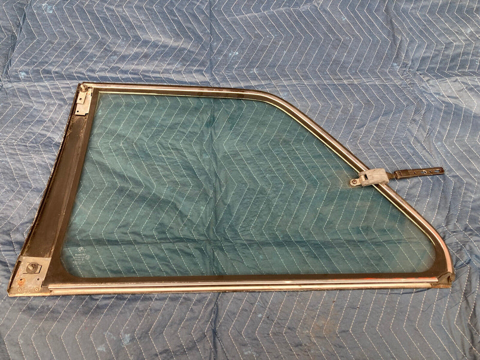 1982-1994 BMW E30 318i 325i Rear Right Pop Out Window Glass Coupe RH OEM #2237M