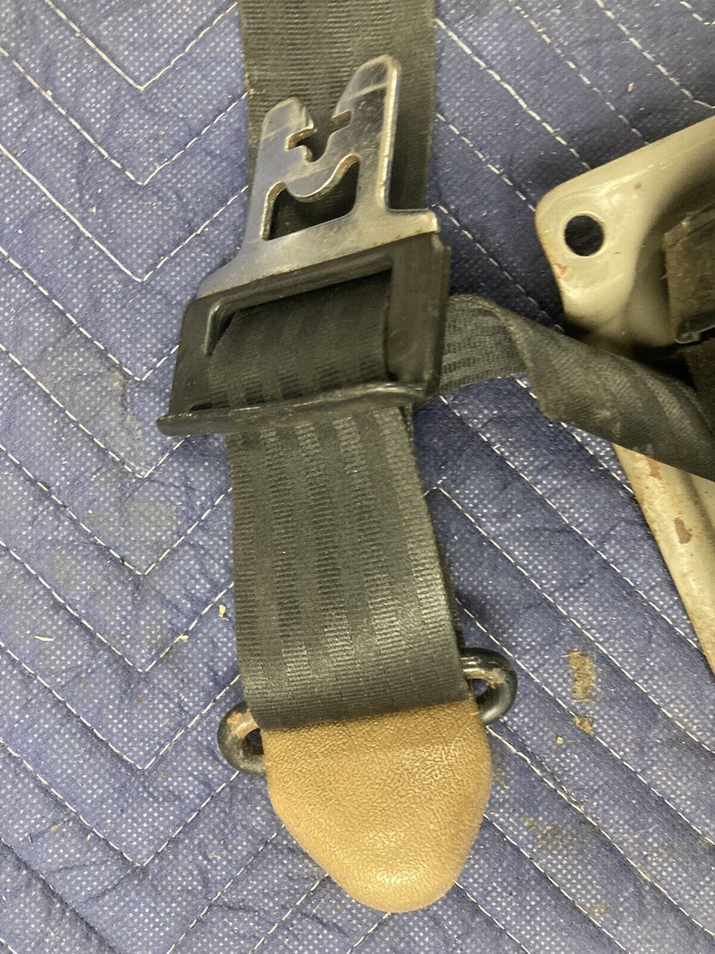 1975-1985 Volvo 242 240 244 245 Front Passenger Seat Belt Retractor Right #1665M
