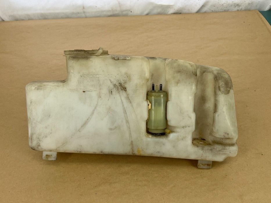 1979-1985 Mercedes 300SD W126 Windshield Wiper Tank Reservoir 126869032 OE#284EM