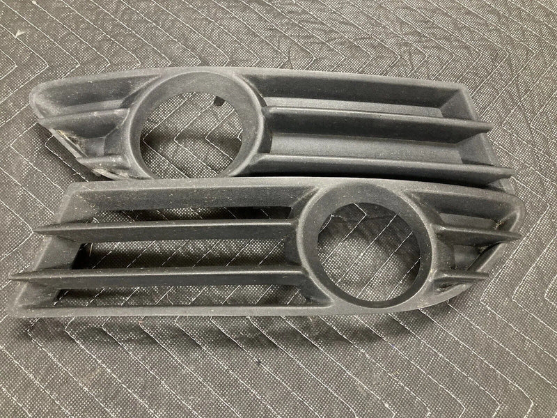 2004-2007 Volvo S60R V70R Front LH & RH Bumper Fog Light Grille Pair OEM #2812M