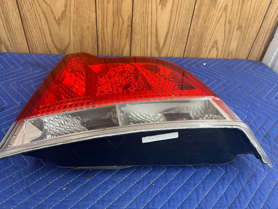 2005-2007 Volvo S60R V70R Passenger RH Right Brake Tail Light Lamp OEM #1184EM