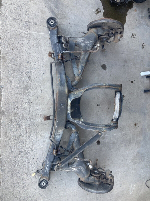 1988-1996 BMW E34 5 Series 525i 535i Rear Axle Assembly Carrier OEM #1918M