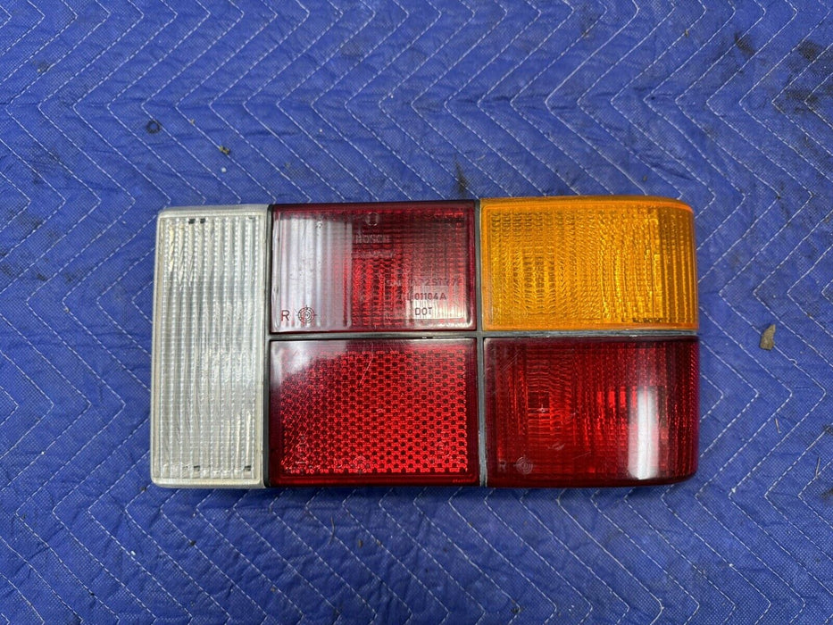 1979-1984 Volvo 240 242 244 Sedan 5 Panel Tail Light Right Rear Lamp OEM #3290E