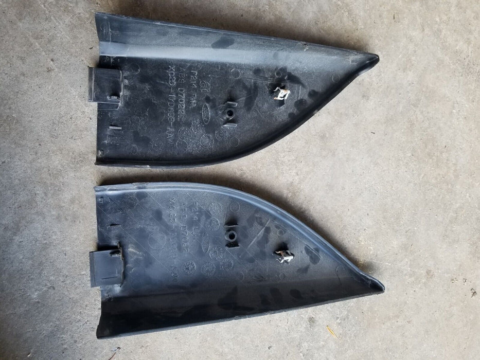 1992-2007 Ford E150 E250 E350 OEM CORNER TRIM R L PAIR F214 #883CN