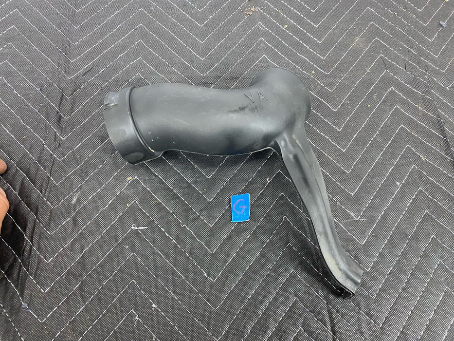 2009-2010 Pontiac Vibe Air Intake Tube Air Cleaner Duct 17751-0H080 OEM #3089E