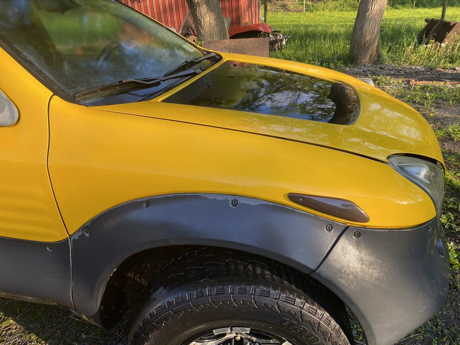 99-01 OEM Right Front Fender Passenger Side Yellow ISUZU VEHICROSS #616E