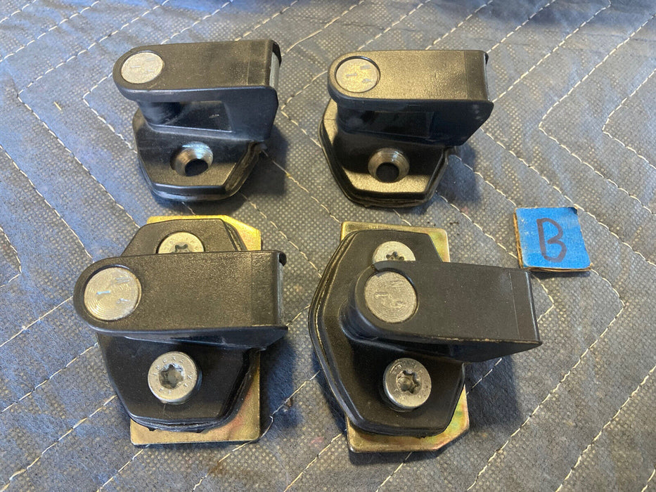 1988-1996 BMW E34 5 Series 525i 535i 8105511 Door Latch Set Of 4 OEM #1977M