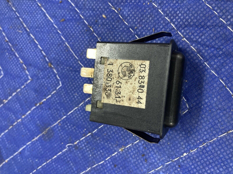 1984-1991 BMW 318i 325i E30 Defrost Button Switch Control 1380338 OEM #2531M