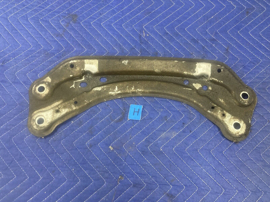 2004-2007 Volvo S60R S60 V70R Center Tunnel Chassis Brace Bracket OEM #2951M