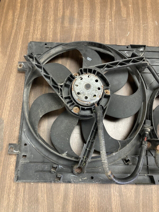 1999-2005 Volkswagen VW Jetta MK4 1j0121207 J 2.0l Fan Shroud Assembly #2421M