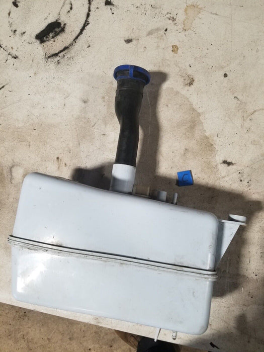 1992-1997 Volvo 850 850R Washer Fluid Reservoir & Pump 9151142 OEM #2927E