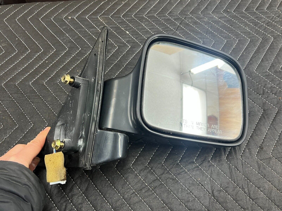 1998-2002 Isuzu Trooper Right Passenger RH Door Side Mirror Assembly OEM #906EM