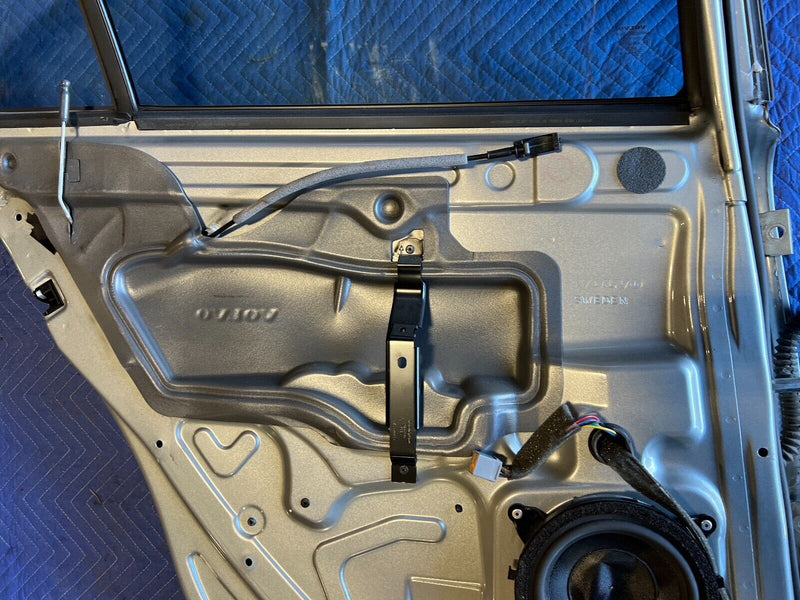 2005-2007 Volvo S60R Rear Driver LH Left Electric Silver Door OEM #1109EM