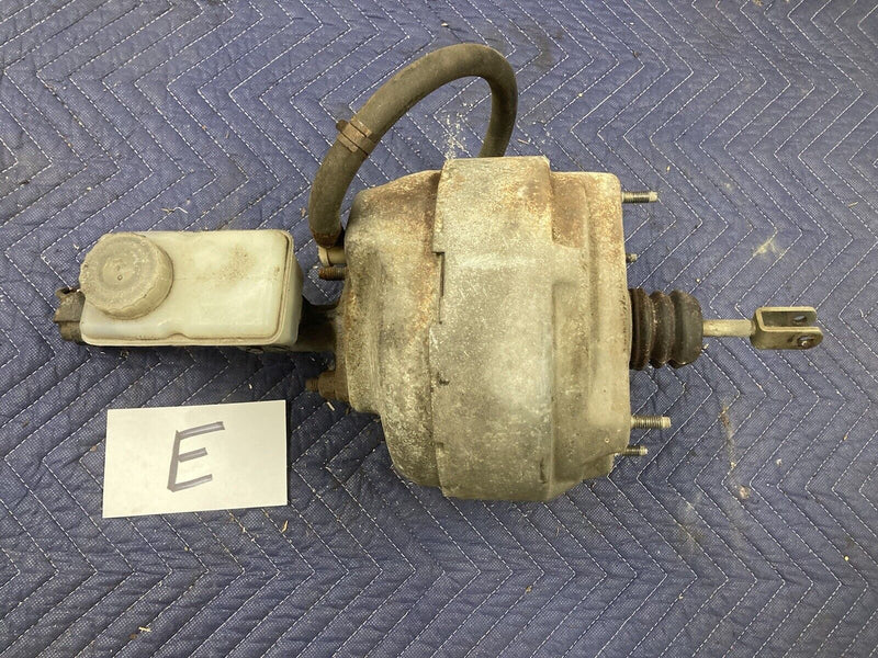 1975-1985 Volvo 242 240 244 245 Master Cylinder Booster Assembly OEM#1666M