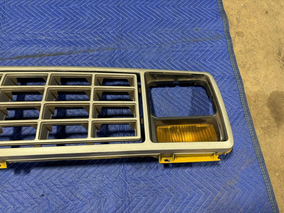 1983-1991 Ford Econoline Van Grille Chrome Complete & Turn Signals OEM #3174E