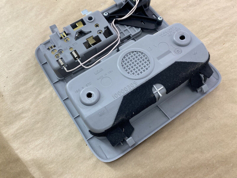 2001-2005 Toyota RAV4 1997-2001 Camry Overhead Console Map Light OEM #2496EJ