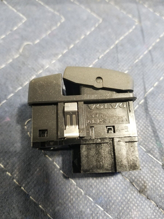 1998-2000 Volvo V70 S70 V70R Fog Light Lamp Switch OEM 9162976 #318AN