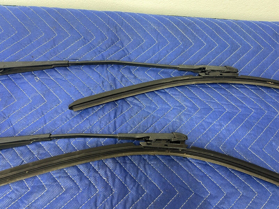 2005-2007 Volvo S60R S60 V70R LH & RH Windshield Wiper Arm Blade Pair OEM#1329EM