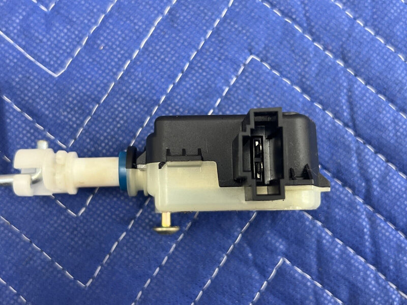 2006-2010 VW Jetta 2.5L Fuel Gas Door Lock Release Actuator 1K5959782 OEM #79MC